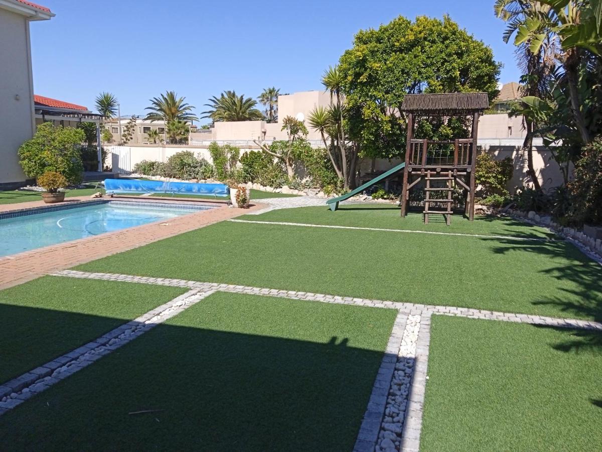 Carmel Huys Villa Cape Town Exterior photo